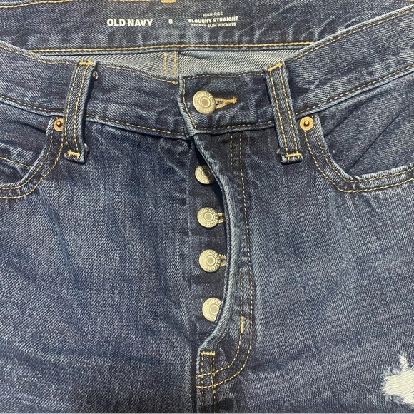 Old Navy Women’s Slouchy Straight Frayed Denim Button Down Cropped Jeans Sz 8 - Picture 4 of 5